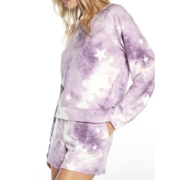 Wildfox Tops - •Wildfox• Tie Dye Stars sweatshirt